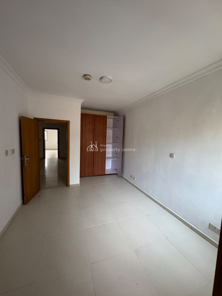 Spacious 4 Bedroom Terrace Duplex + Bq, Off Admiralty Way, Lekki Phase 1, Lekki, Lagos, Terraced Duplex for Rent