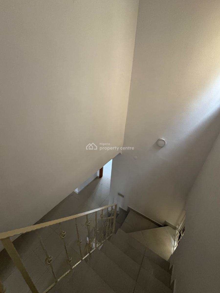 Spacious 4 Bedroom Terrace Duplex + Bq, Off Admiralty Way, Lekki Phase 1, Lekki, Lagos, Terraced Duplex for Rent