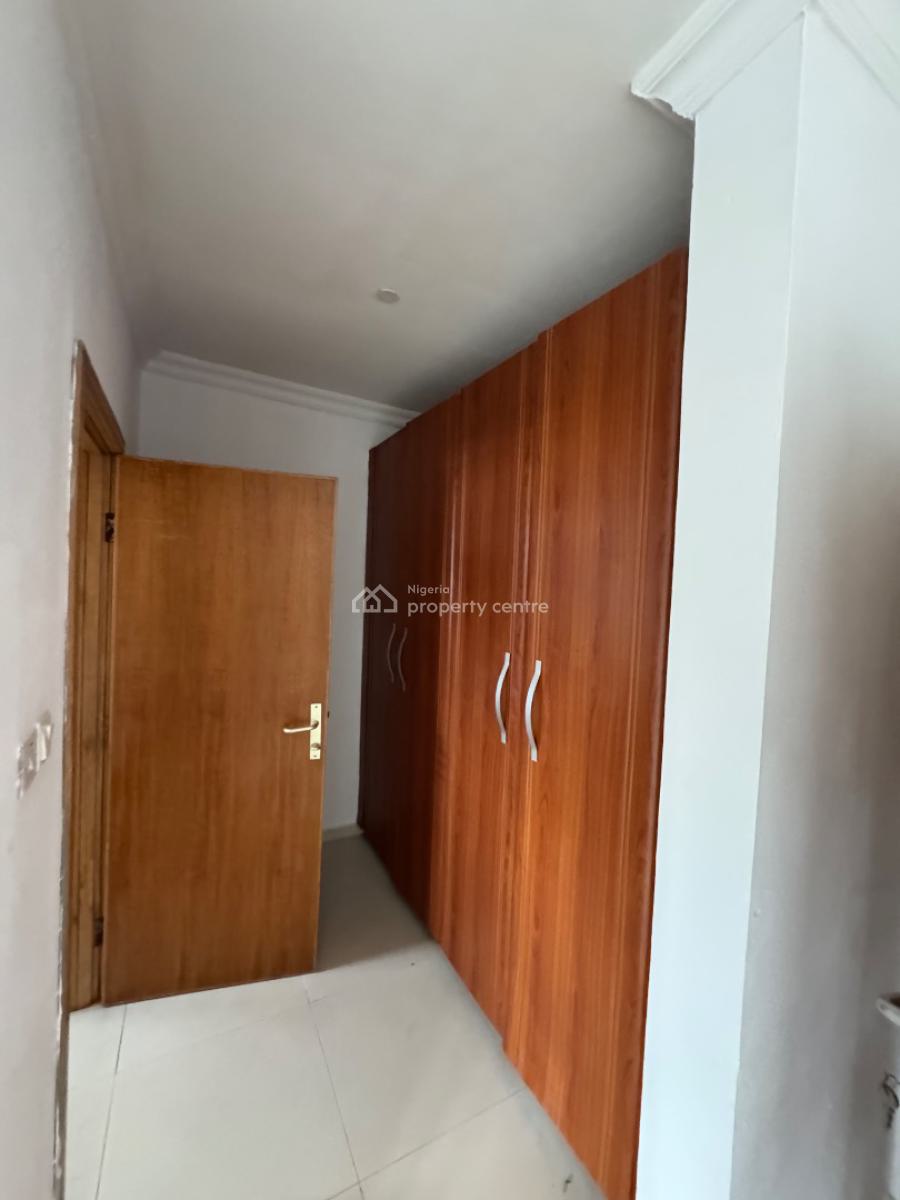 Spacious 4 Bedroom Terrace Duplex + Bq, Off Admiralty Way, Lekki Phase 1, Lekki, Lagos, Terraced Duplex for Rent