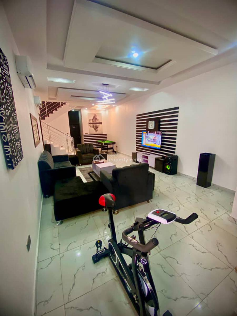 Elegant 4 Bedroom Party Apartment in a Serene Environment, Off Awolowo Way Ikeja Lagos, Ikeja, Lagos, House Short Let