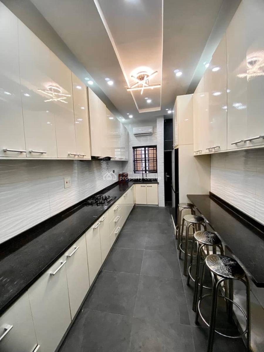 Elegant 4 Bedroom Apartment in a Beautiful Neighborhood, Off Awolowo Way Ikeja Lagos, Ikeja, Lagos, House Short Let