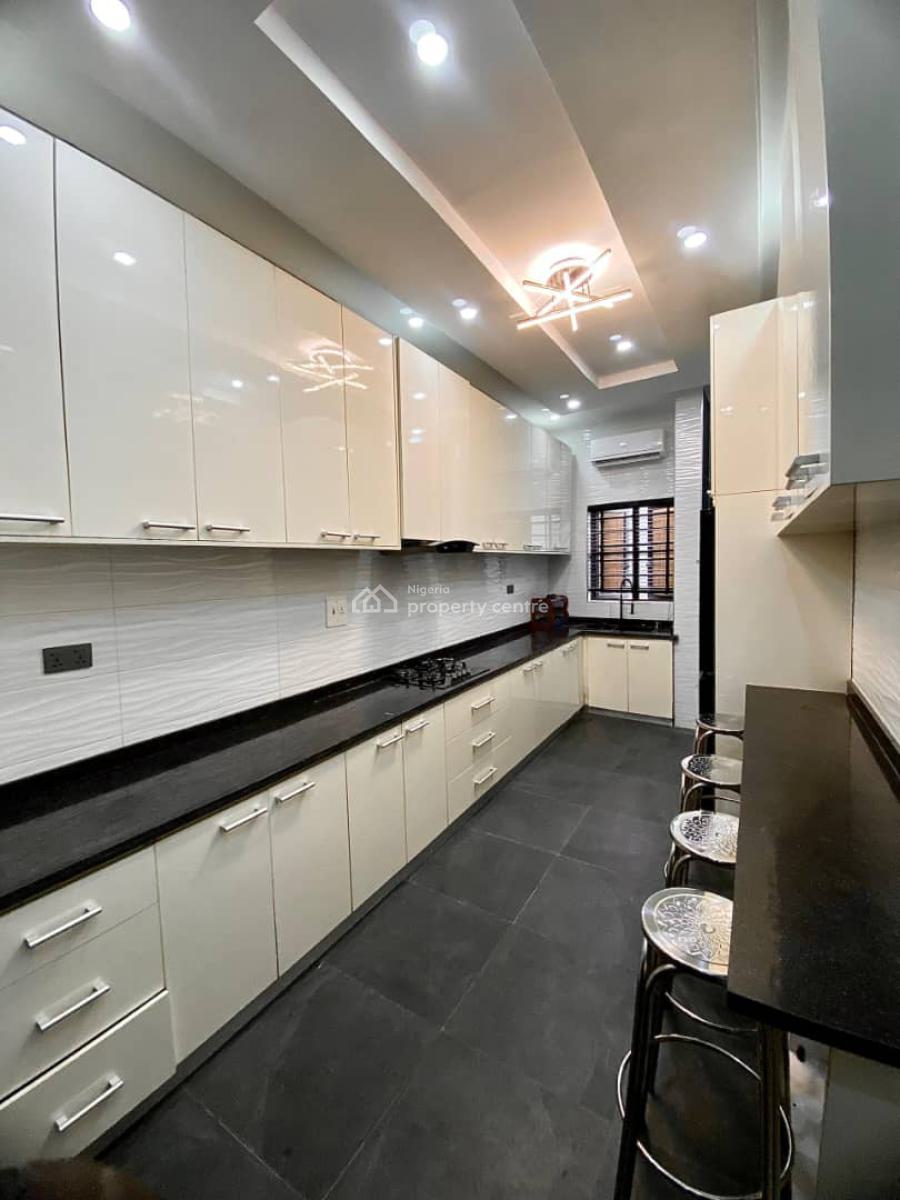 Elegant 4 Bedroom Apartment in a Beautiful Neighborhood, Off Awolowo Way Ikeja Lagos, Ikeja, Lagos, House Short Let