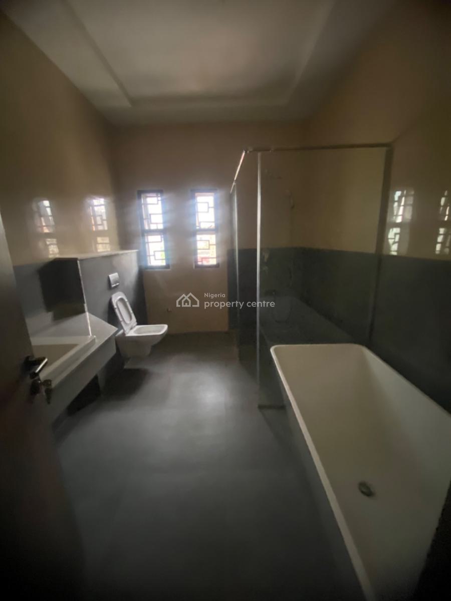 Luxury 4 Bedroom +1 Massive Bq with a Private Back /tarred Road, Jahi, Abuja, Terraced Duplex for Rent