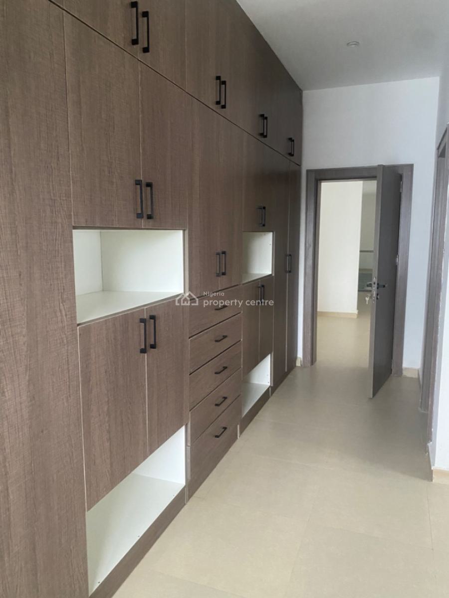 Luxury 4 Bedroom +1 Massive Bq with a Private Back /tarred Road, Jahi, Abuja, Terraced Duplex for Rent
