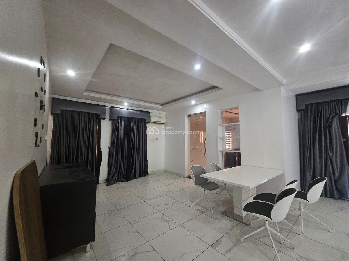Serviced 3 Bedrooms Apartment with Bq, Lekki Phase 1, Lekki, Lagos, Flat / Apartment for Sale