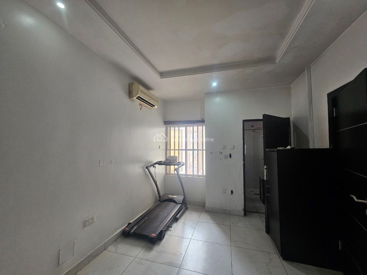 Serviced 3 Bedrooms Apartment with Bq, Lekki Phase 1, Lekki, Lagos, Flat / Apartment for Sale
