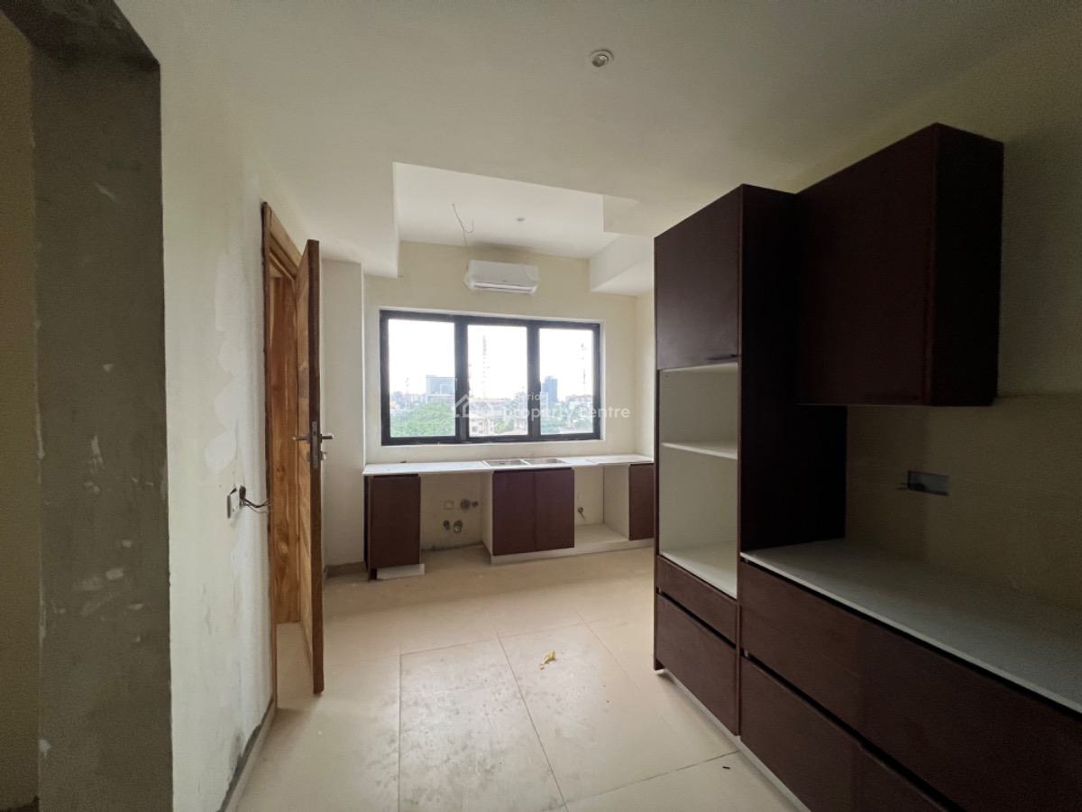 Luxury 2 Bedroom Apartment, Off Saka Tinubu Street, Victoria Island (vi), Lagos, Flat / Apartment for Sale