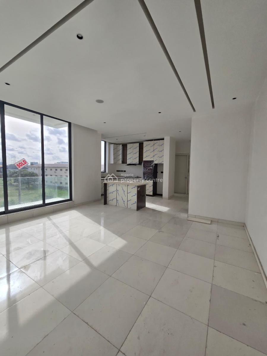 2 Bedroom Apartment with Swimming Pool, Gym & Elevator., Lekki Phase 1, Lekki, Lagos, Flat / Apartment for Sale