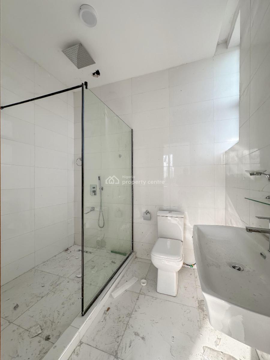 2 Bedroom Appartment with Elevator, Gym & Swimming Pool., Lekki Phase 1, Lekki, Lagos, Flat / Apartment for Sale