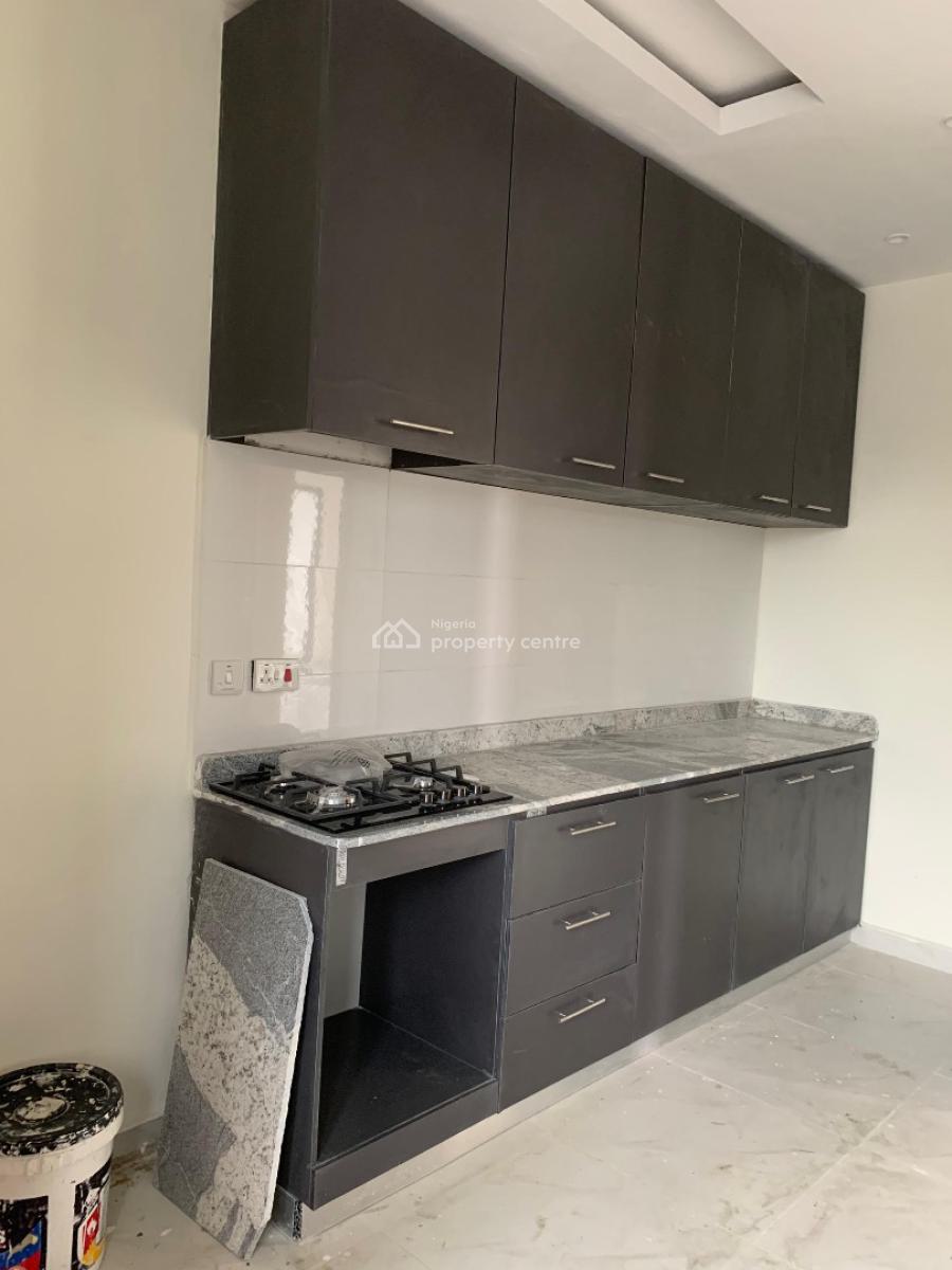 3bedroom Flat on Second Floor, Ologolo, Lekki, Lagos, Flat / Apartment for Rent