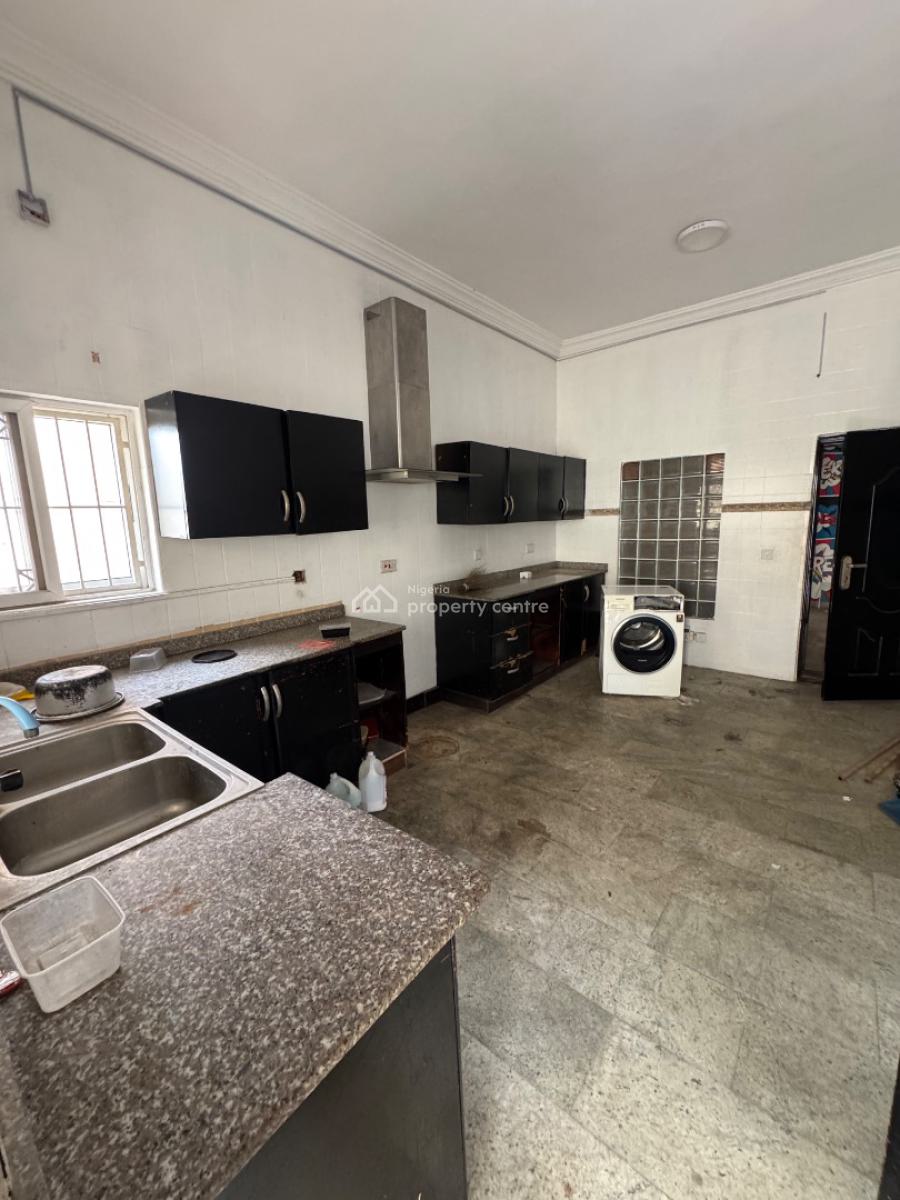 𝐒𝐏𝐀𝐂𝐈𝐎𝐔𝐒 4 𝐁𝐄𝐃𝐑𝐎𝐎𝐌 𝐒𝐄𝐌𝐈 𝐃𝐄𝐓𝐀𝐂𝐇𝐄𝐃 𝐃𝐔𝐏𝐋𝐄, Lekki Phase 1, Lekki Phase 1, Lekki, Lagos, Semi-detached Duplex for Rent