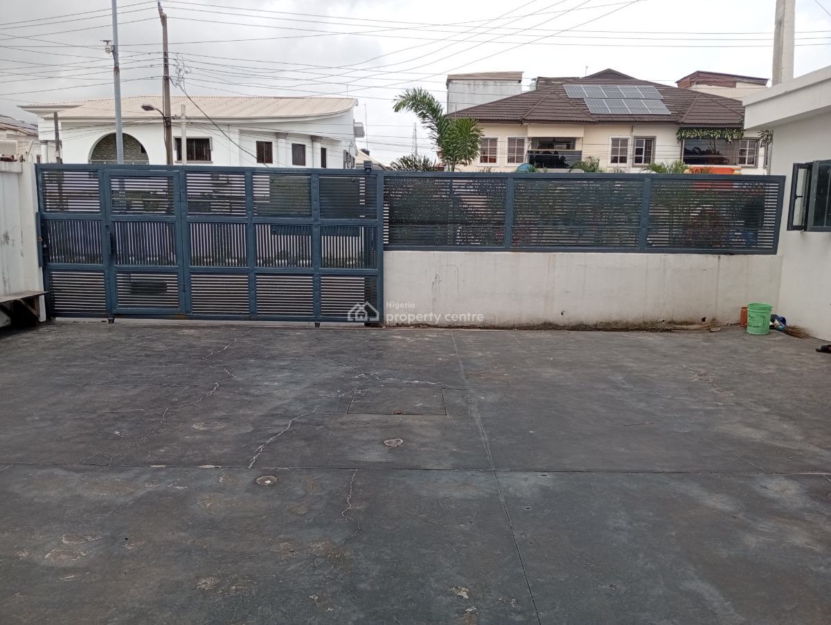 Top Luxury 6 Bedroom Detached House with 2 Rooms Bq on 500 Sqm, Off Durosimi Etti Drive, Lekki, Lagos, Detached Duplex for Sale