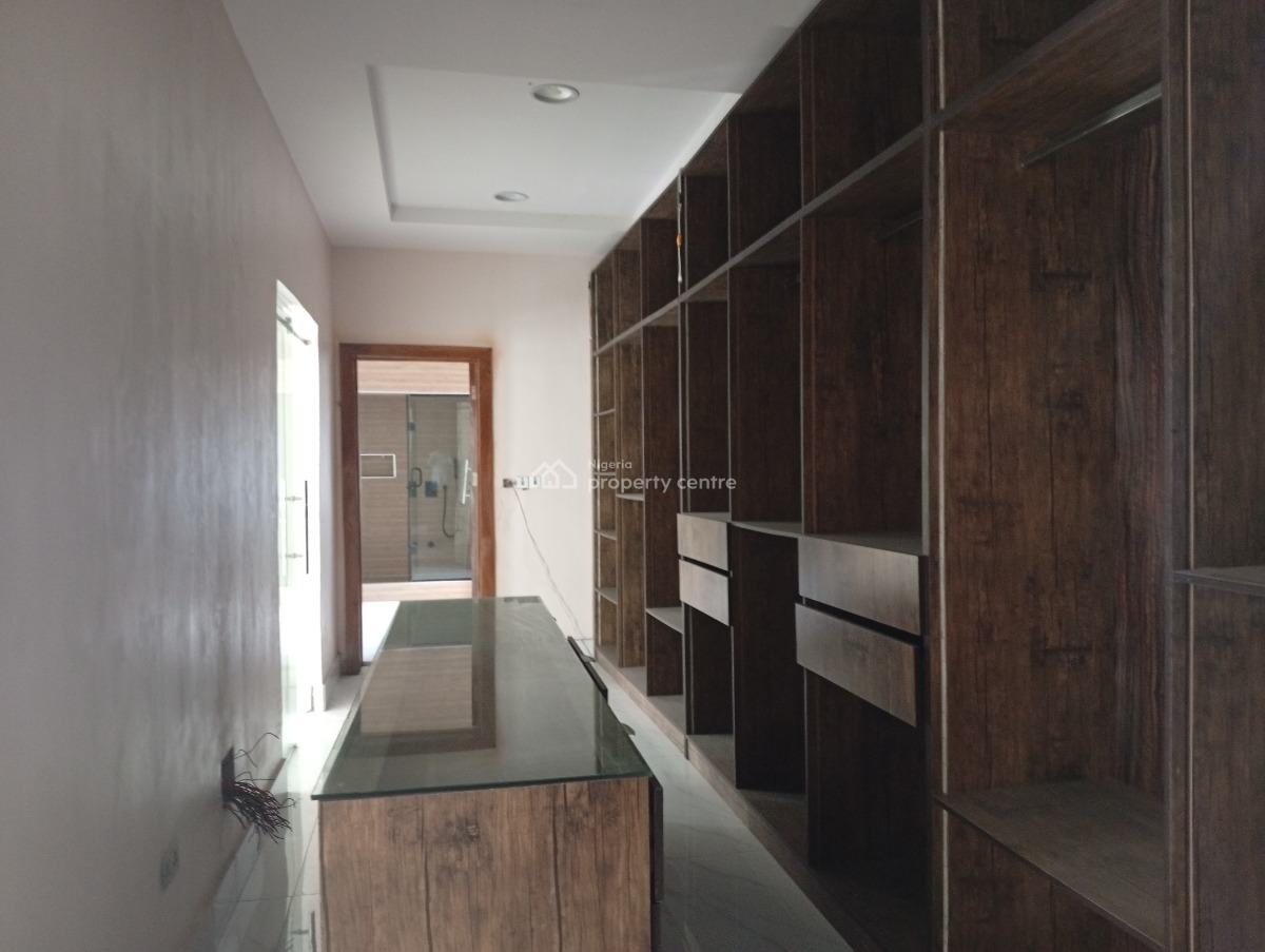 Top Luxury 6 Bedroom Detached House with 2 Rooms Bq on 500 Sqm, Off Durosimi Etti Drive, Lekki, Lagos, Detached Duplex for Sale