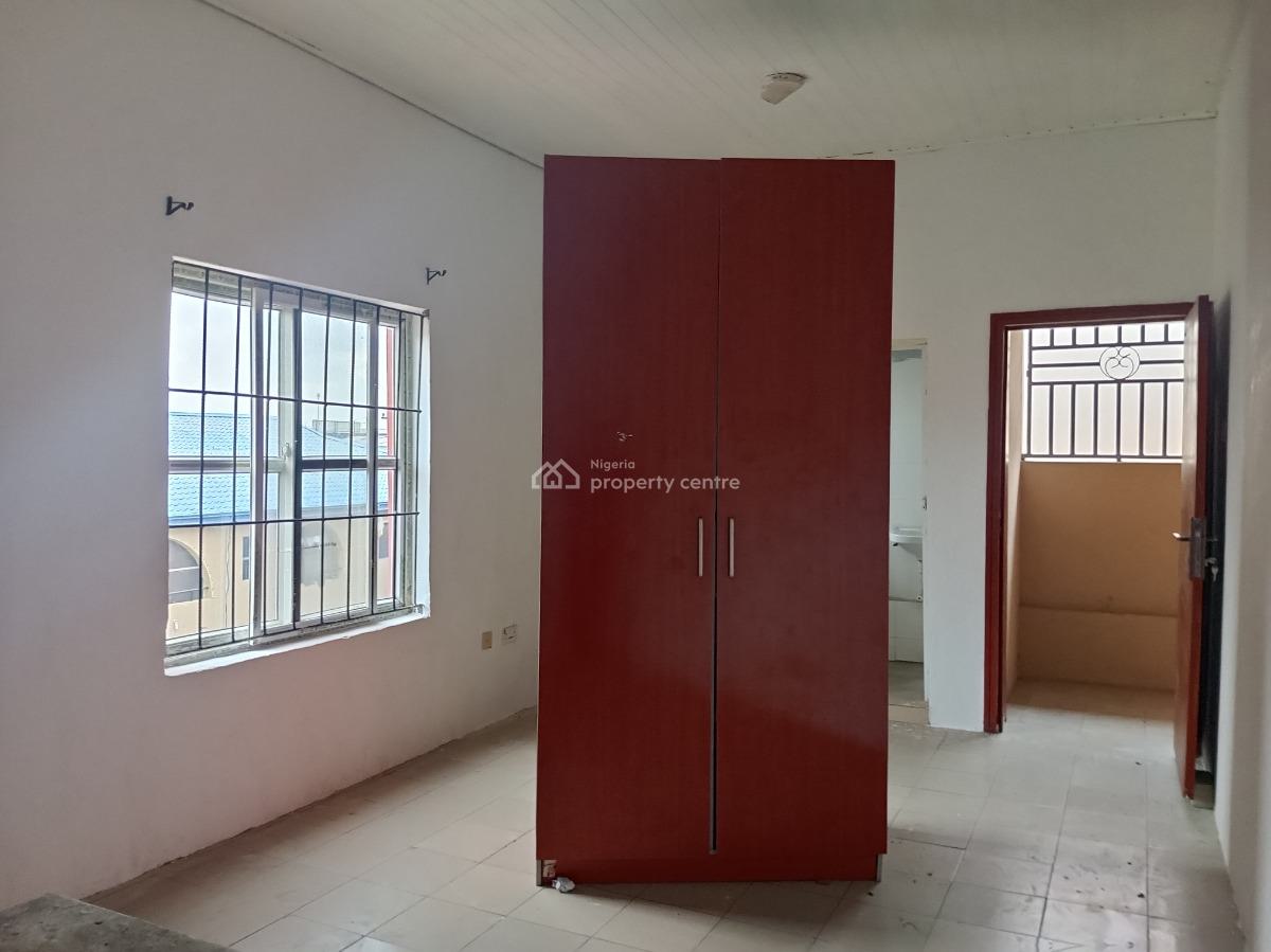 a Nice 3 Bedroom Flat, Sangotedo, Sangotedo, Ajah, Lagos, Flat / Apartment for Rent