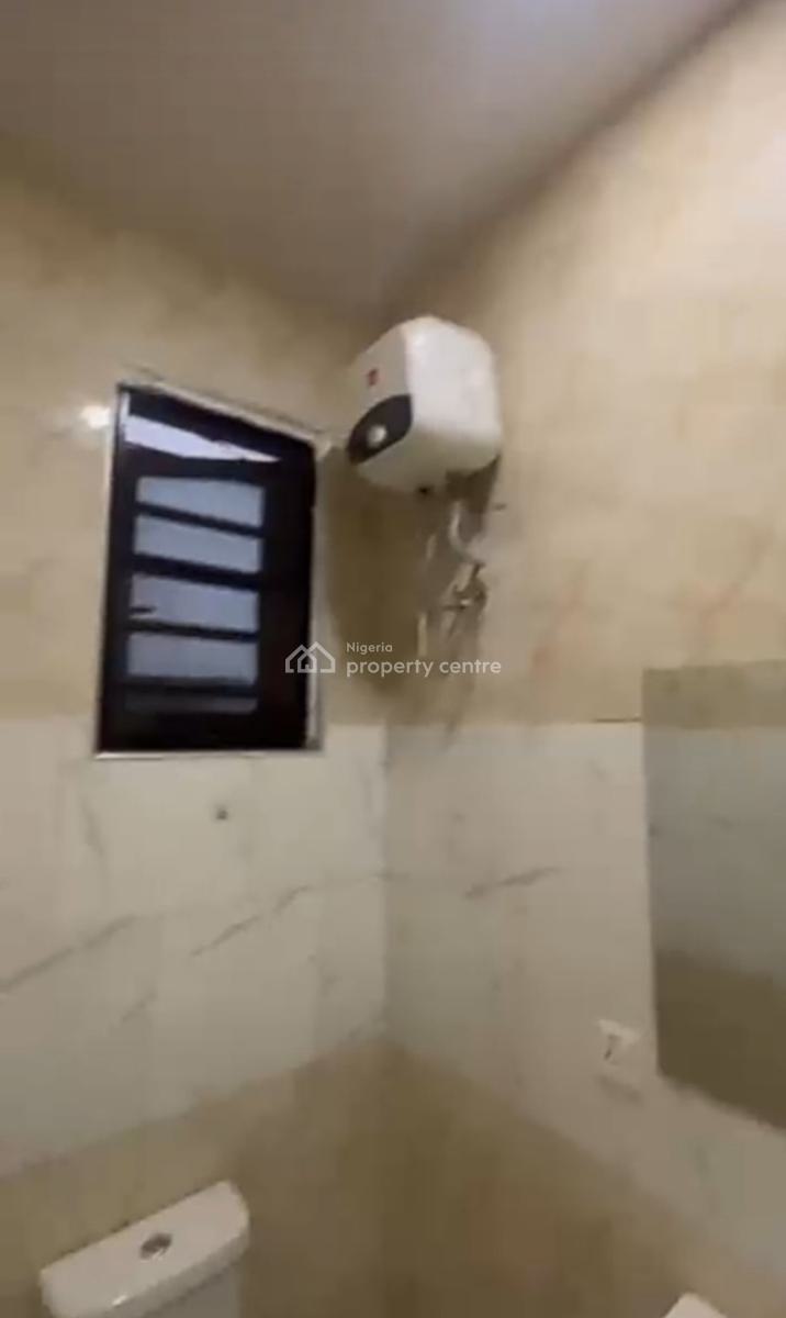 Standard Upstairs Bedroom in a Shared Apartment, Dpkay Estate Orchid Road, Lekki, Lagos, Self Contain (single Rooms) for Rent