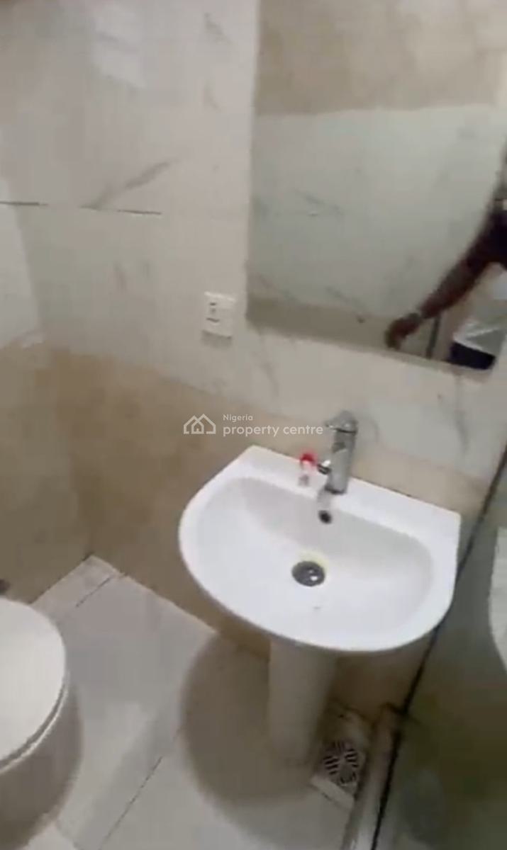 Standard Upstairs Bedroom in a Shared Apartment, Dpkay Estate Orchid Road, Lekki, Lagos, Self Contain (single Rooms) for Rent