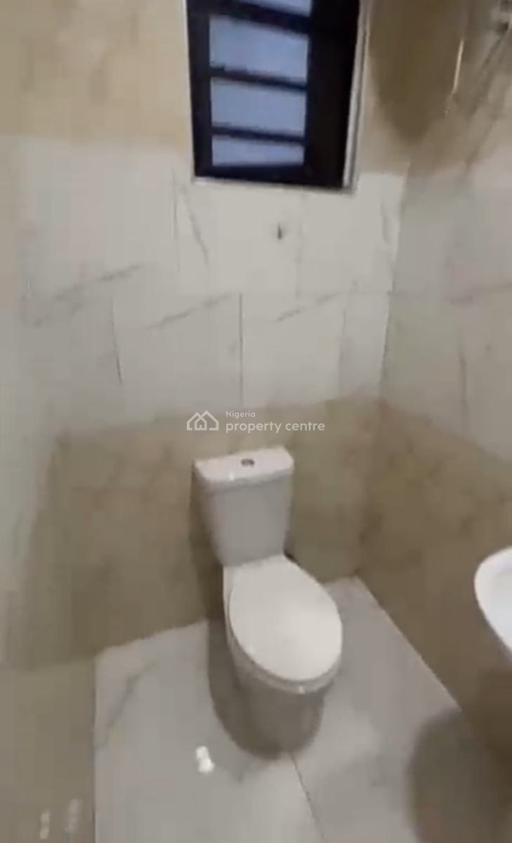 Standard Upstairs Bedroom in a Shared Apartment, Dpkay Estate Orchid Road, Lekki, Lagos, Self Contain (single Rooms) for Rent