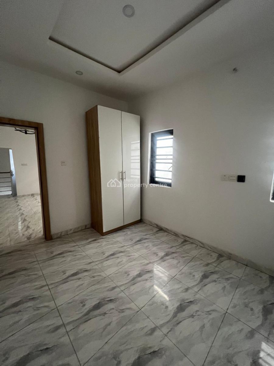 Luxury 2bedroom Apartment, Ikota, Lekki, Lagos, Flat / Apartment for Sale