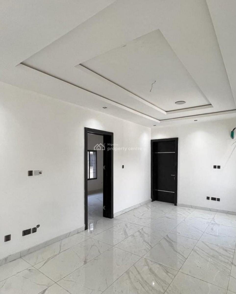 5 Bedrooms Semi Detached House with 2 Rooms Service Quarters, Lekki, Lagos, Semi-detached Duplex for Rent