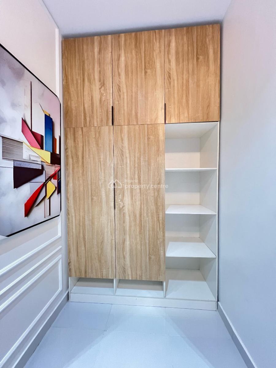 Exquisite & Newly Built 3 Bedroom Penthouse with a Bq, Within a Secured Environment with a Good Access Road, Ikate, Lekki, Lagos, Flat / Apartment for Sale