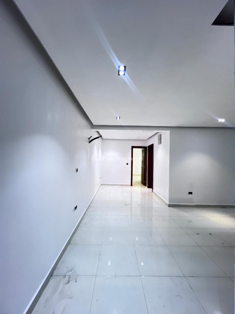 Spacious 2 Bedroom Apartment with Pool and Elevator, Ikate, Lekki, Lagos, Block of Flats for Sale