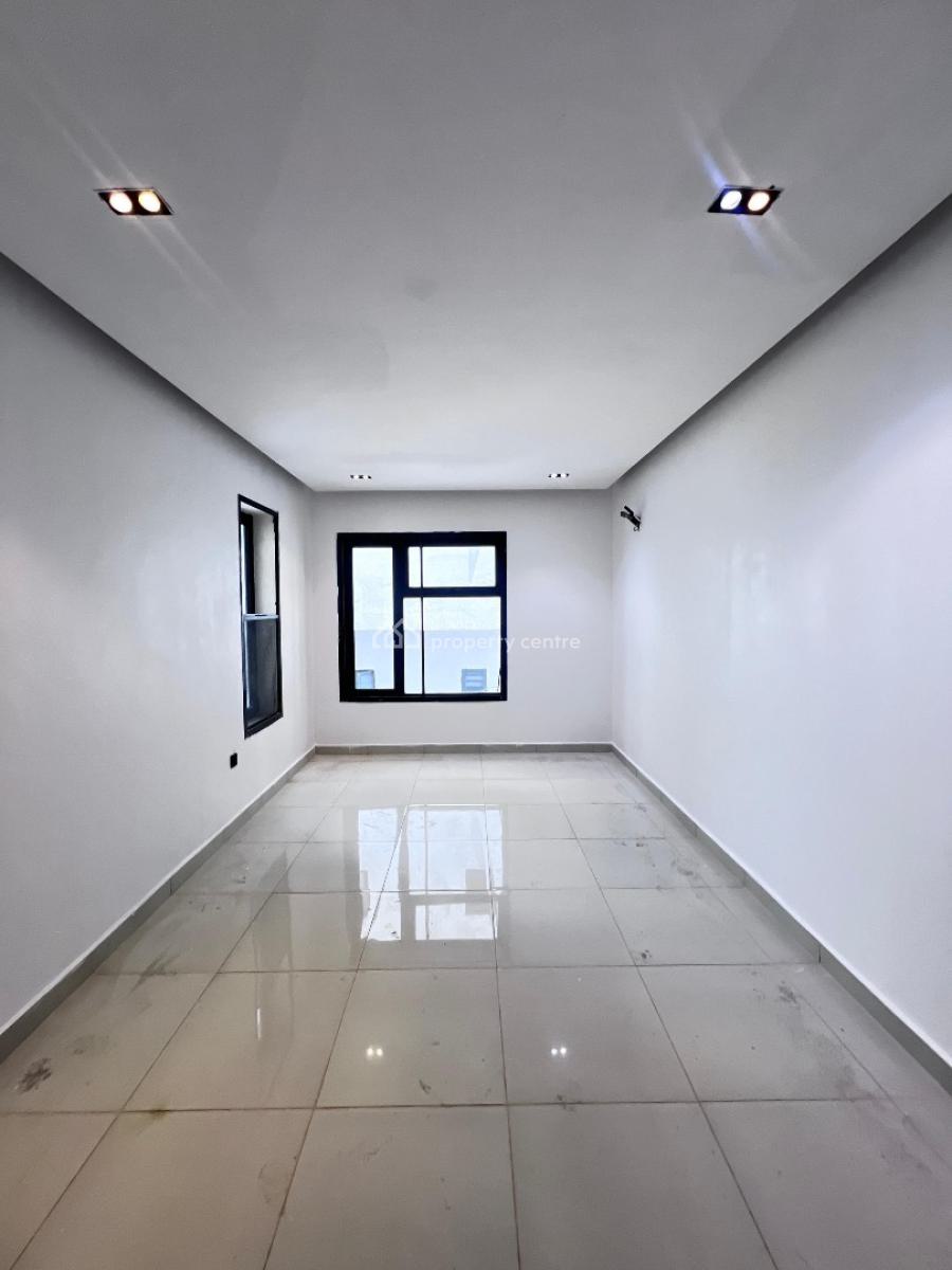 Spacious 2 Bedroom Apartment with Pool and Elevator, Ikate, Lekki, Lagos, Block of Flats for Sale