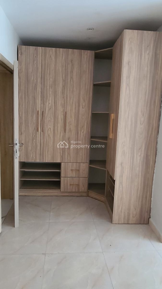 2 Bedroom Semi Furnished with Inverter, Nike Art Gallery Axis, Ikate Elegushi, Lekki, Lagos, Flat / Apartment for Rent