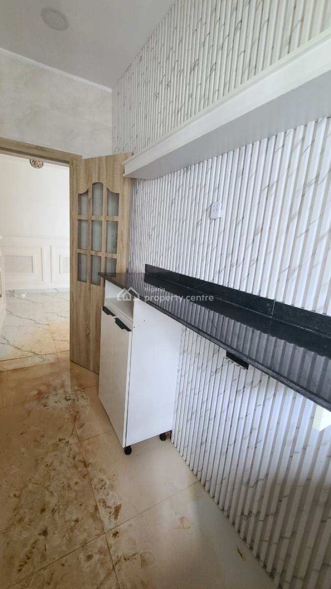 2 Bedroom Semi Furnished with Inverter, Nike Art Gallery Axis, Ikate Elegushi, Lekki, Lagos, Flat / Apartment for Rent