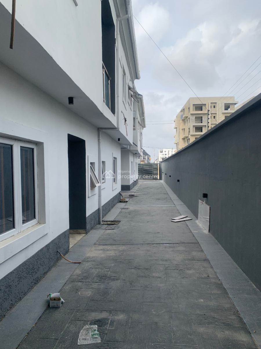 Self Serviced 4 Bedroom Semi Detached Duplex, Lekki Phase 1, Lekki, Lagos, Semi-detached Duplex for Rent