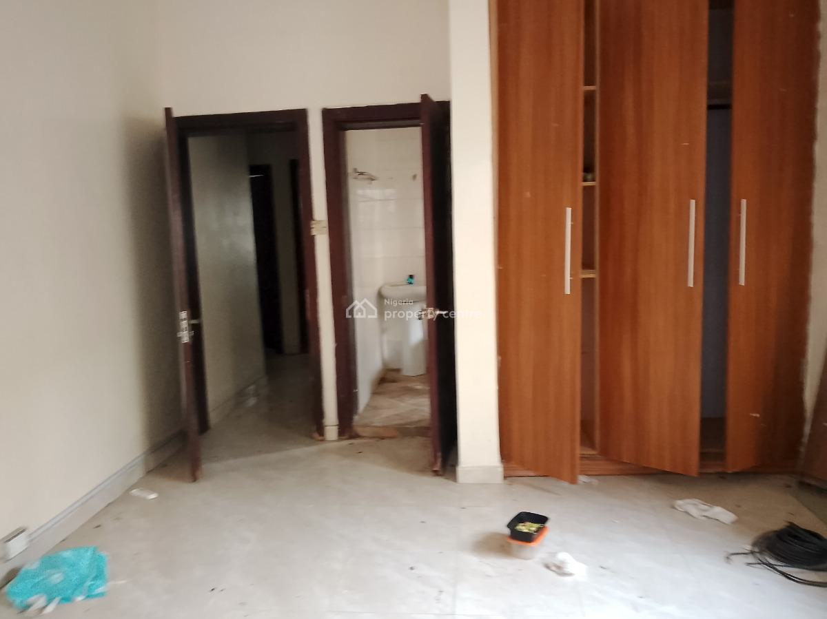 a Room Shared Apartment, First Unity Estate, Badore Road, Ajah Lekki Lagos, Badore, Ajah, Lagos, Self Contain (single Rooms) for Rent