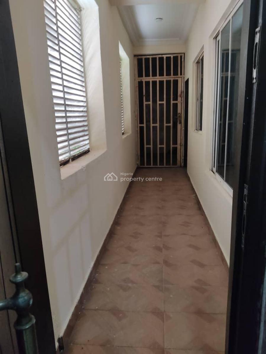 Tastefully Finished 3 Bedroom Flat with a Bq, Guzape Main, Guzape District, Abuja, Flat / Apartment for Rent