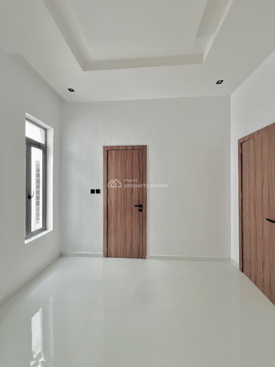 Spacious Family Retreat in Tranquil Setting, Ikota, Lekki, Lagos, Detached Duplex for Sale
