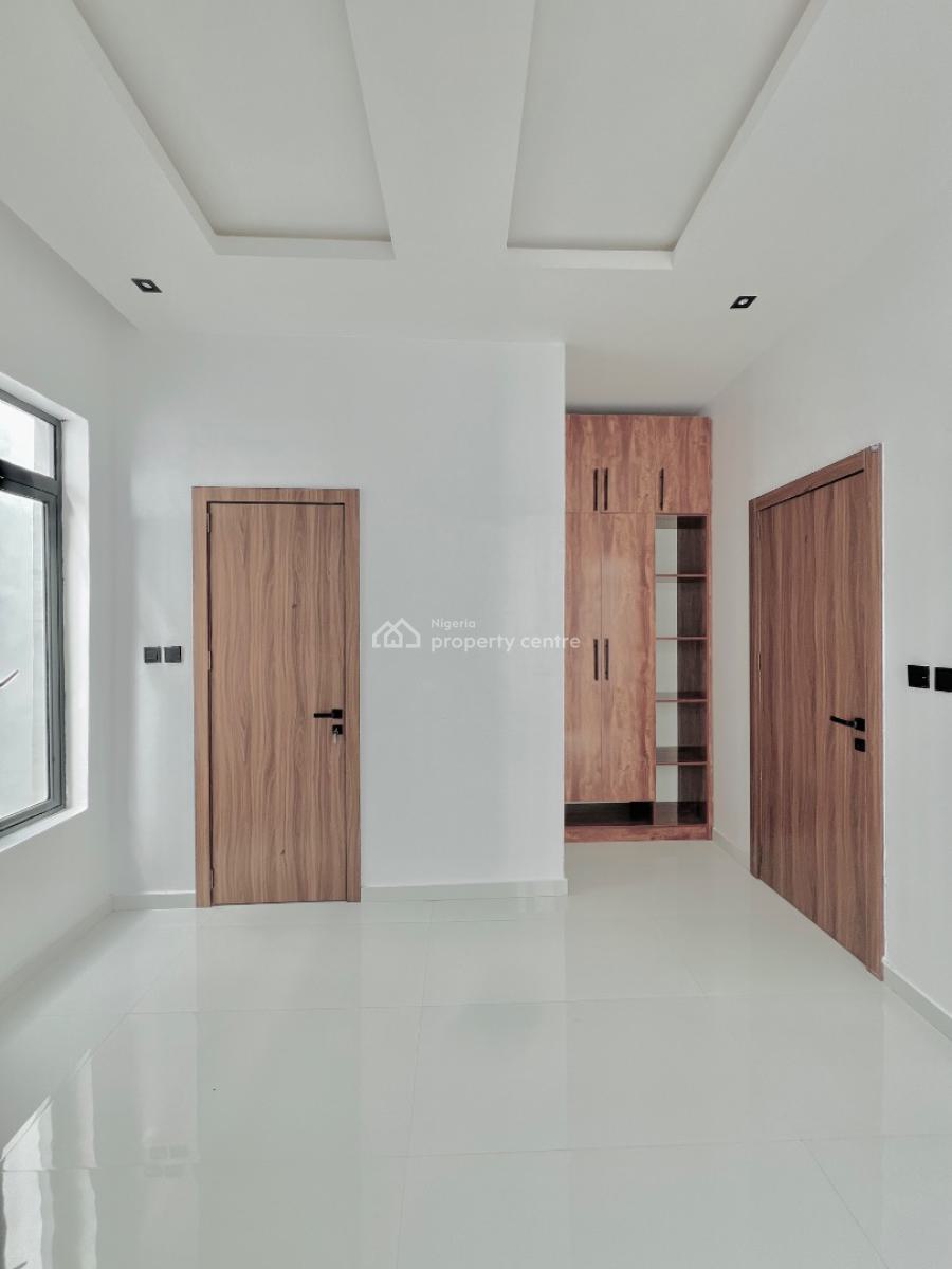 Spacious Family Retreat in Tranquil Setting, Ikota, Lekki, Lagos, Detached Duplex for Sale