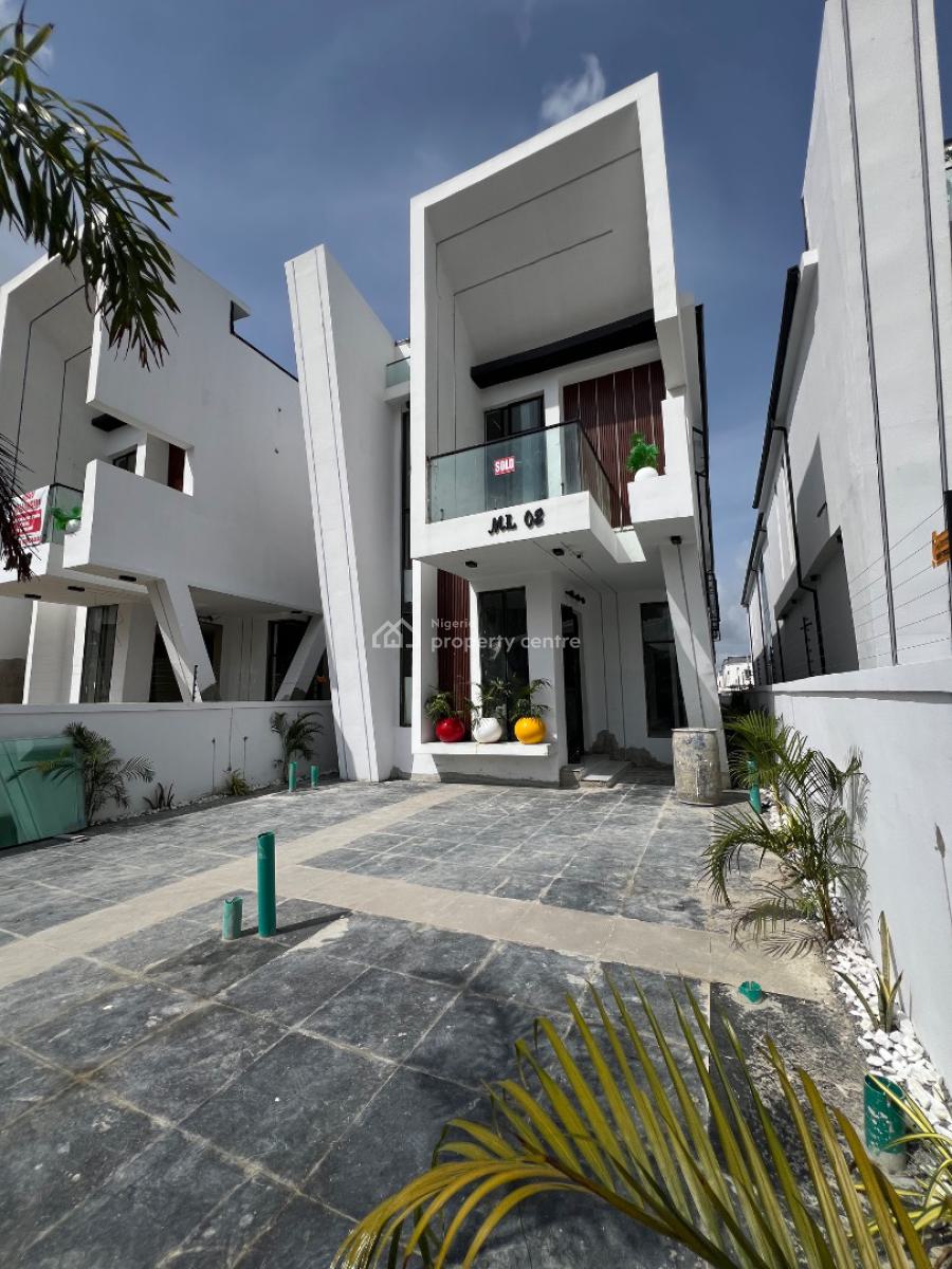 Comfortable Family Living in Best Location, Ikota, Lekki, Lagos, Detached Duplex for Sale