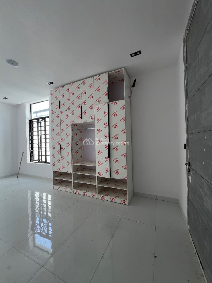 Comfortable Family Living in Best Location, Ikota, Lekki, Lagos, Detached Duplex for Sale