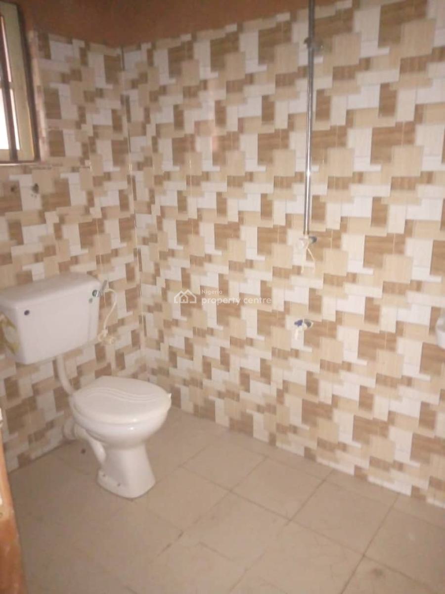 Clean 3 Bedroom Upstairs Flat All Tiles Floor, Lafenwa Close to Ayobo Lagos, Ado-odo/ota, Ogun, Flat / Apartment for Rent
