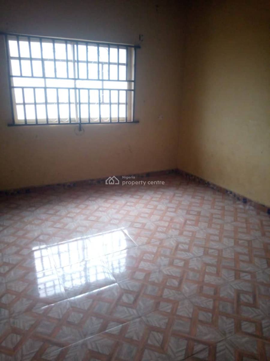 Clean 3 Bedroom Upstairs Flat All Tiles Floor, Lafenwa Close to Ayobo Lagos, Ado-odo/ota, Ogun, Flat / Apartment for Rent