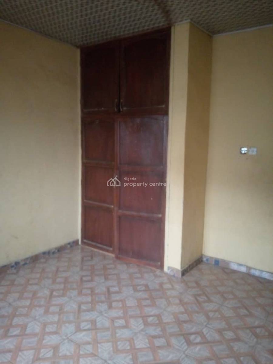 Clean 3 Bedroom Upstairs Flat All Tiles Floor, Lafenwa Close to Ayobo Lagos, Ado-odo/ota, Ogun, Flat / Apartment for Rent