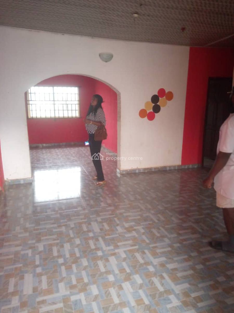 Clean 3 Bedroom Upstairs Flat All Tiles Floor, Lafenwa Close to Ayobo Lagos, Ado-odo/ota, Ogun, Flat / Apartment for Rent