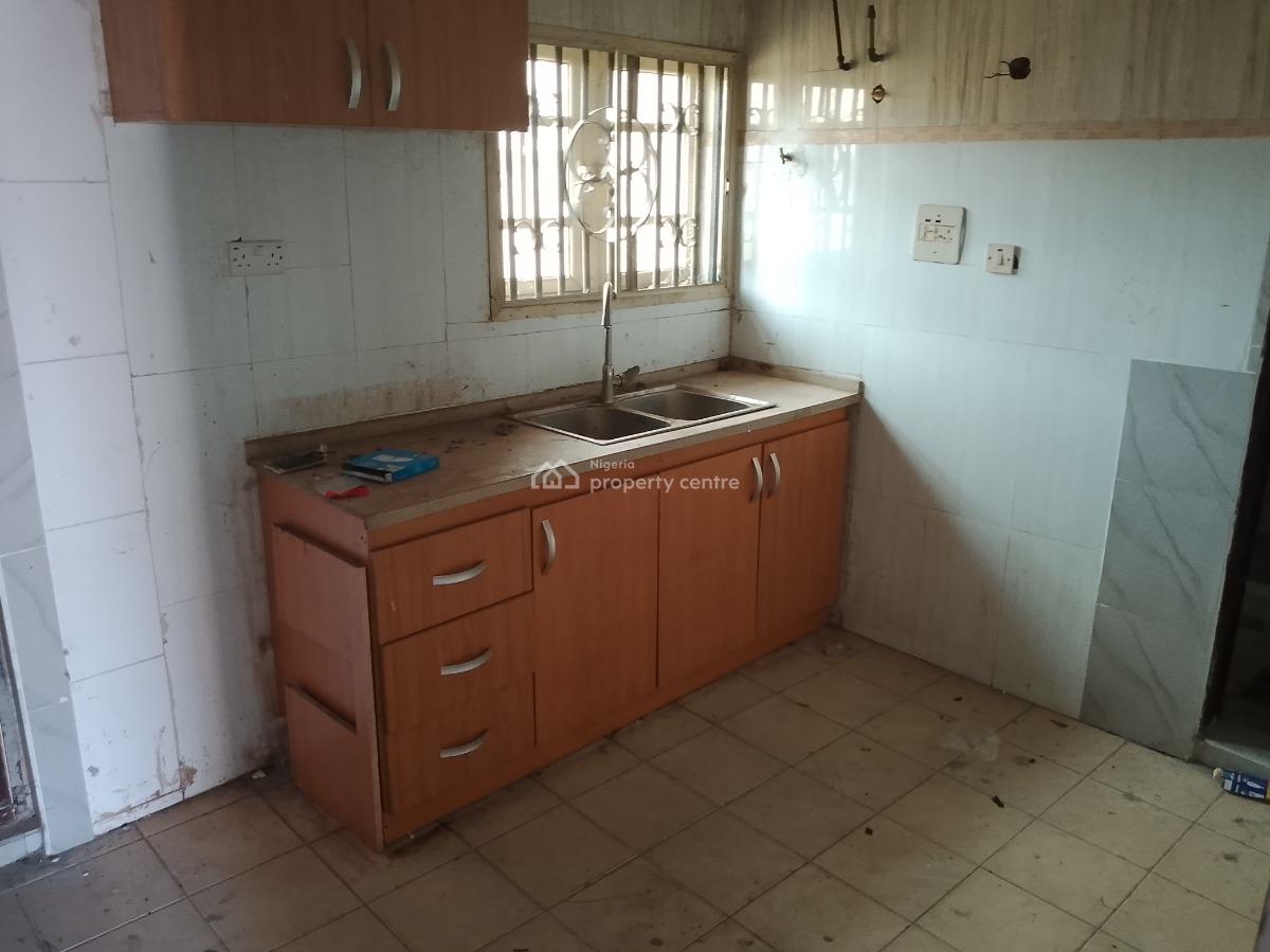a Room Shared Apartment, First Unity Estate, Badore Road, Ajah Lekki Lagos, Badore, Ajah, Lagos, Self Contain (single Rooms) for Rent