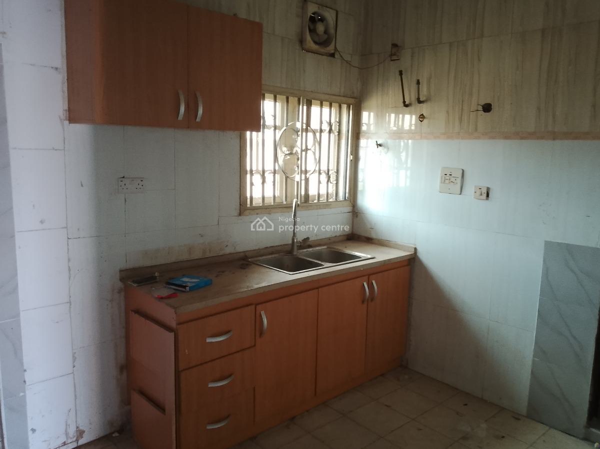 a Room Shared Apartment, First Unity Estate, Badore Road, Ajah Lekki Lagos, Badore, Ajah, Lagos, Self Contain (single Rooms) for Rent
