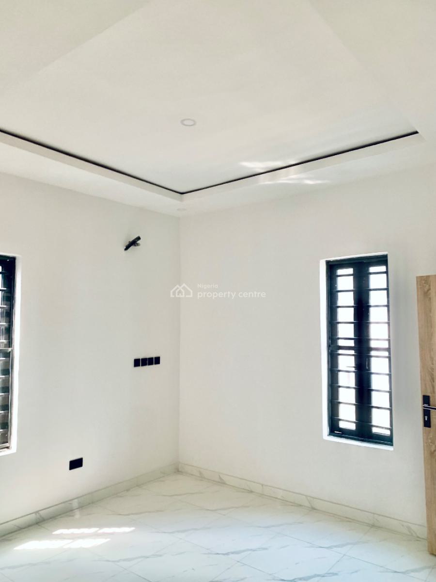 Ideal Family Residence with Thoughtful Layout, Ikota, Lekki, Lagos, Detached Duplex for Sale