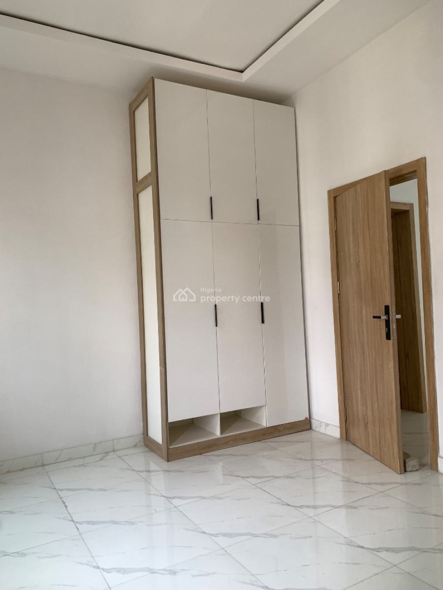 Ideal Family Residence with Thoughtful Layout, Ikota, Lekki, Lagos, Detached Duplex for Sale