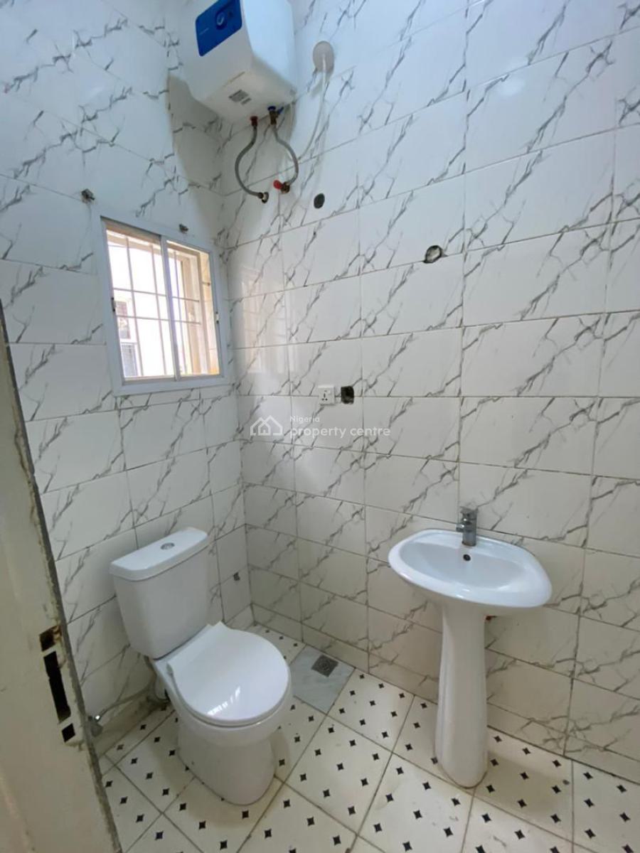 Tastefully Finished 4 Bedrooms Terrace Duplex with a Bq, Guzape Main, Guzape District, Abuja, Terraced Duplex for Rent