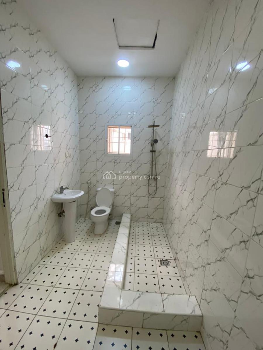 Tastefully Finished 4 Bedrooms Terrace Duplex with a Bq, Guzape Main, Guzape District, Abuja, Terraced Duplex for Rent