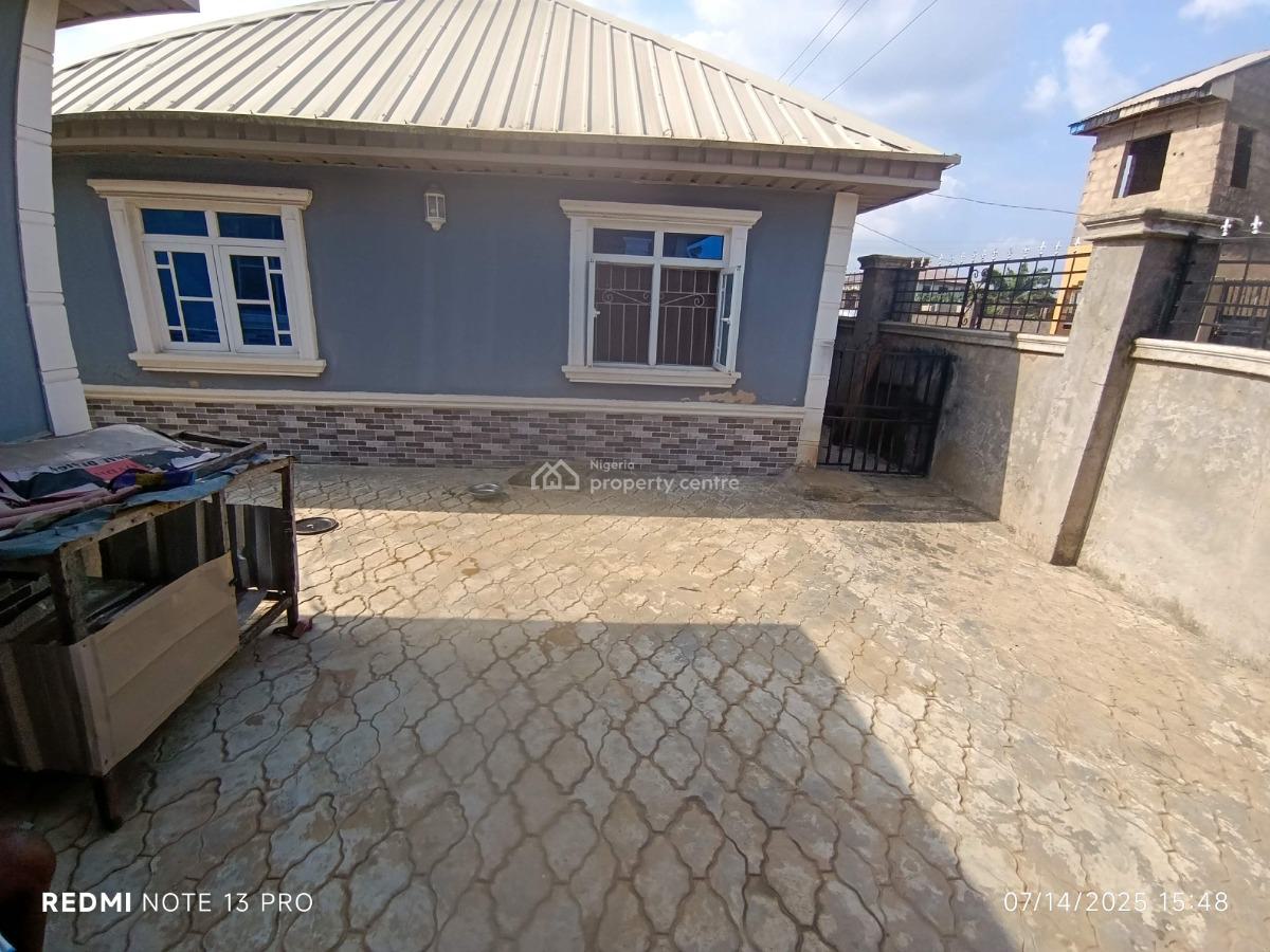 Fine Renovated Room Nd Parlor Self Contained Alone in Compound Prepaid, Itele Close to Ayobo Lagos, Ado-odo/ota, Ogun, Mini Flat (room and Parlour) for Rent
