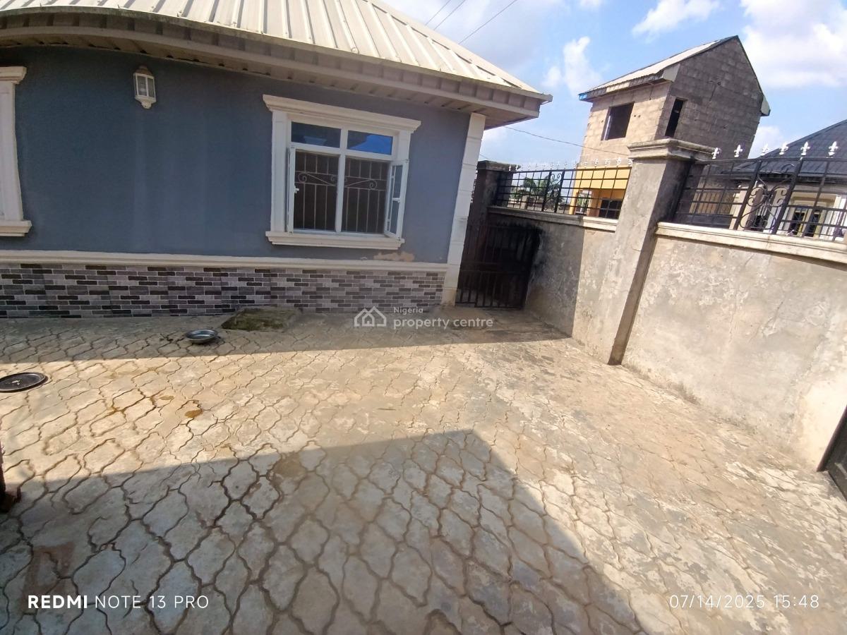 Fine Renovated Room Nd Parlor Self Contained Alone in Compound Prepaid, Itele Close to Ayobo Lagos, Ado-odo/ota, Ogun, Mini Flat (room and Parlour) for Rent