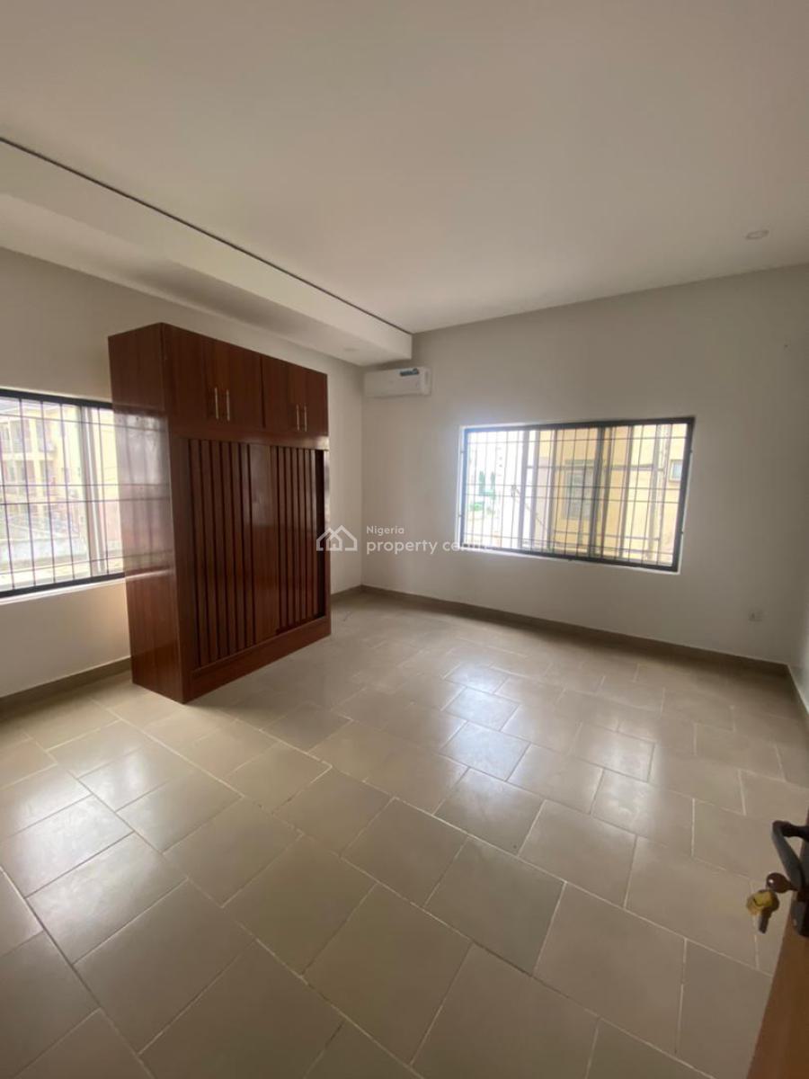 a Brand New Serviced & Spacious 3bedroom Flat + 1bq, Jahi District with a Well Secured Environment., Jahi, Abuja, Flat / Apartment for Rent