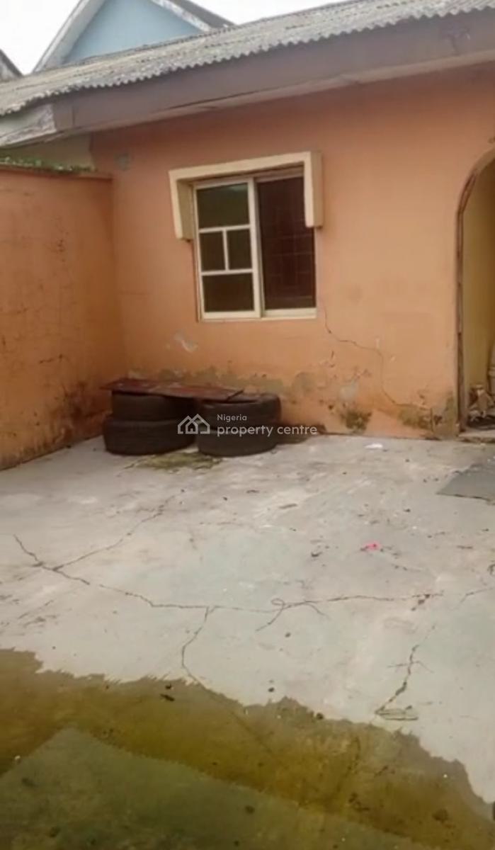 2 Bedroom Bungalow, Abraham Adesanya Estate Ajah Lekki, Ajah, Lagos, Semi-detached Bungalow for Sale