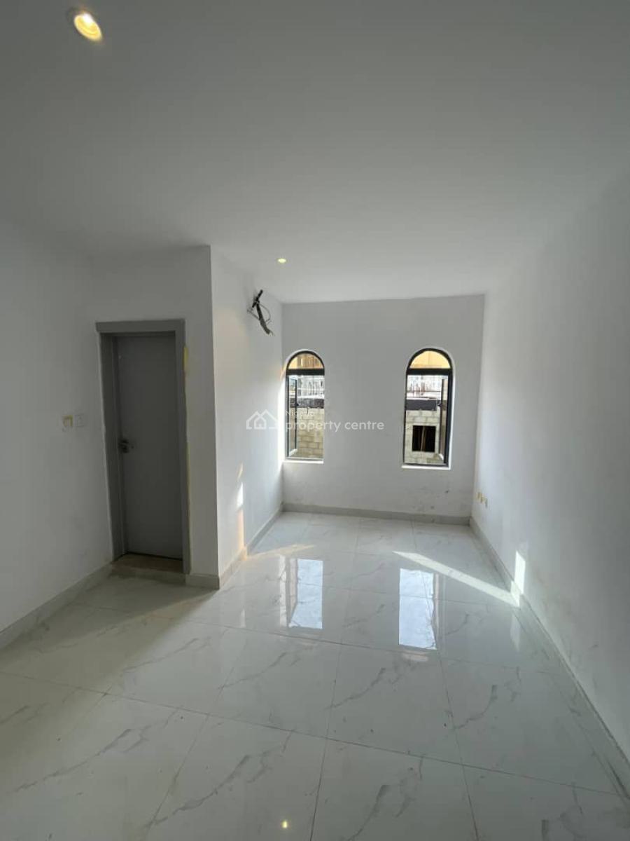 2 Bedroom Maisonette at Lekki Phase 1, Lekki Phase 1, Lekki, Lagos, Flat / Apartment for Rent